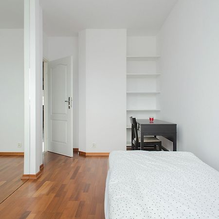Shortstaypoland Wolnosc Warsaw Ngoại thất bức ảnh