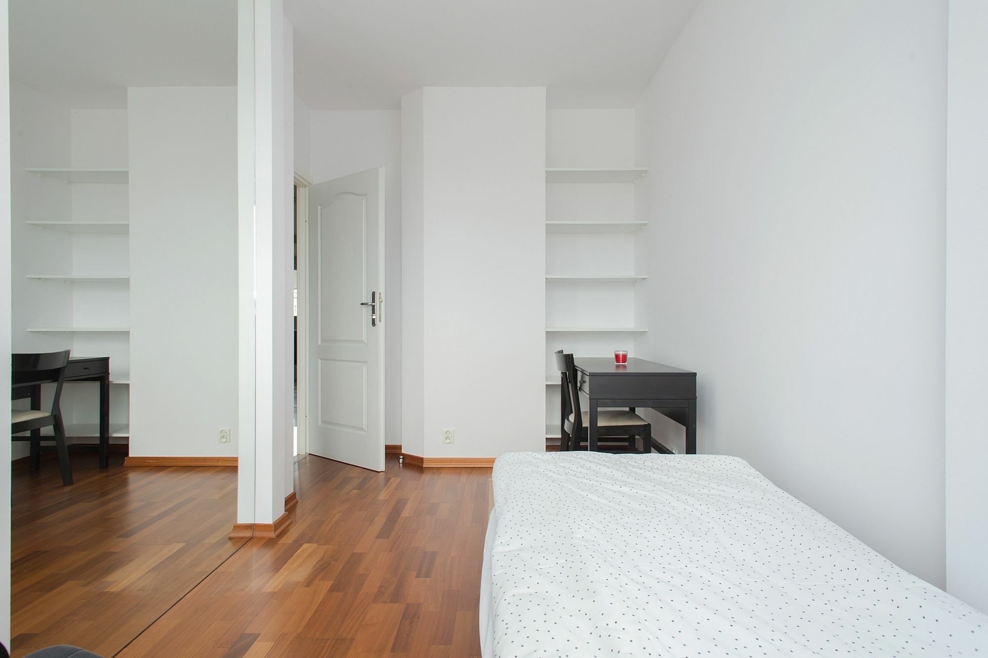 Shortstaypoland Wolnosc Warsaw Ngoại thất bức ảnh